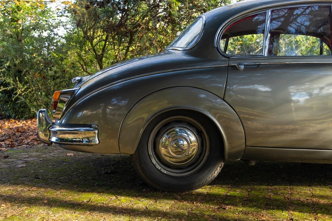 1962 Jaguar Mark II - Image 17 of 30