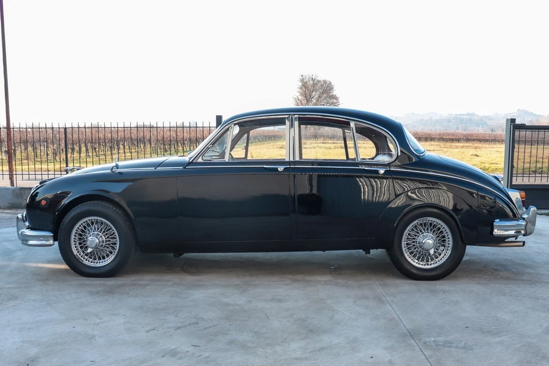 1962 Jaguar Mark II - Image 9 of 30