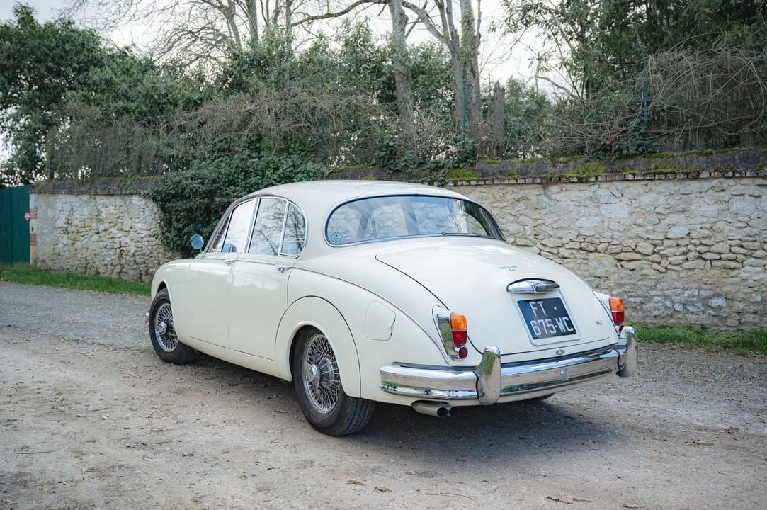 1962 Jaguar Mark II - Image 3 of 30