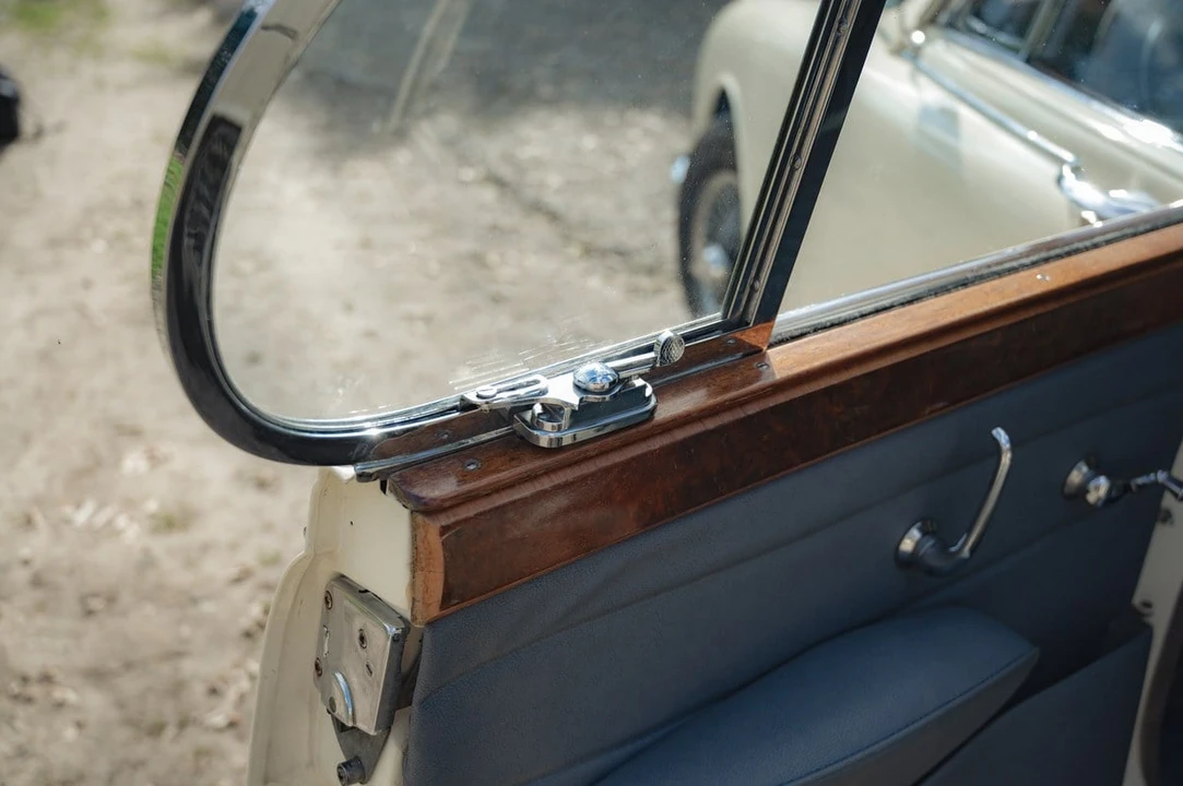 1962 Jaguar Mark II - Image 18 of 30
