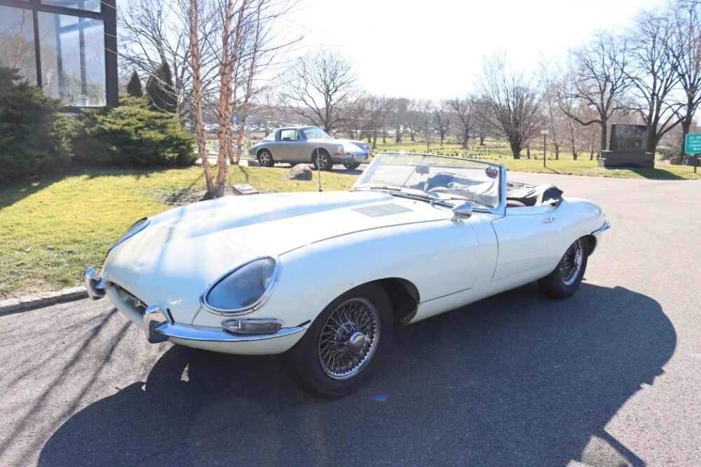 1962 Jaguar E-Type Series 1 - Image 2 of 8