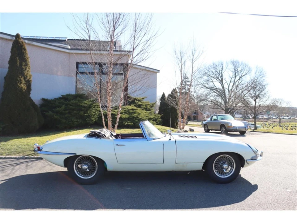 1962 Jaguar E-Type Series 1 - Image 3 of 8