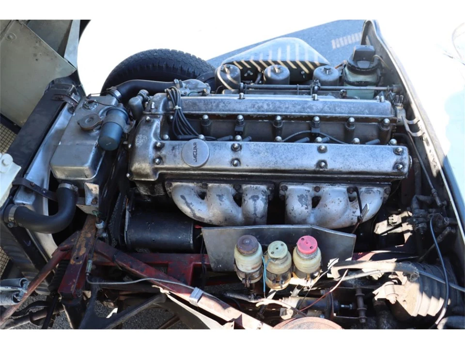 1962 Jaguar E-Type Series 1 - Image 8 of 8