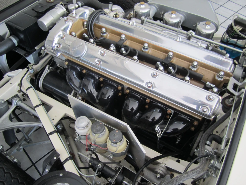 1962 Jaguar E-Type Series 1 - Image 2 of 10