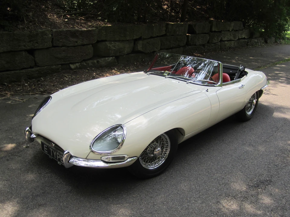 1962 Jaguar E-Type Series 1 - Image 8 of 10