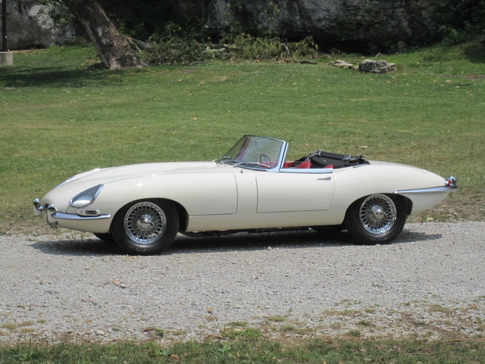 1962 Jaguar E-Type Series 1 - Image 9 of 10