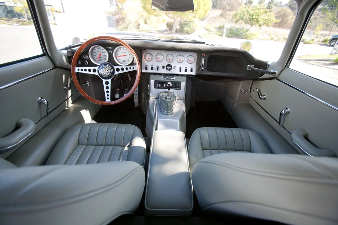 1962 Jaguar E-Type Series 1 - Image 16 of 19