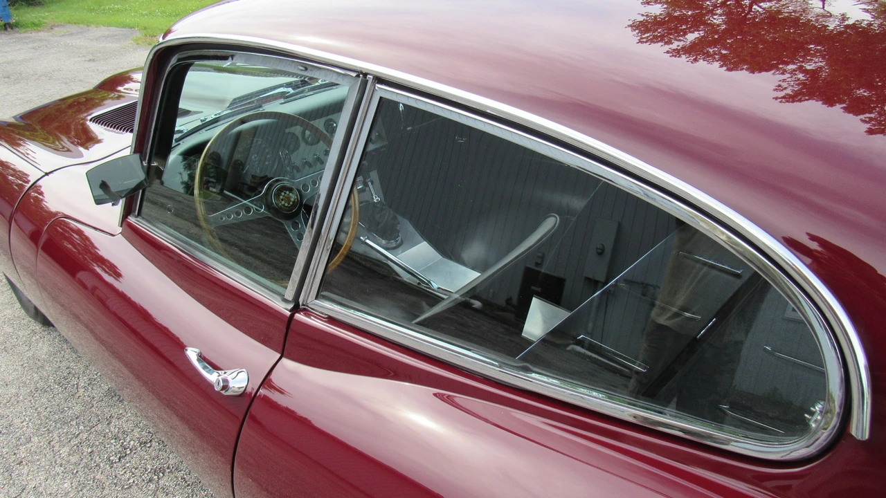1962 Jaguar E-Type Series 1 - Image 29 of 31