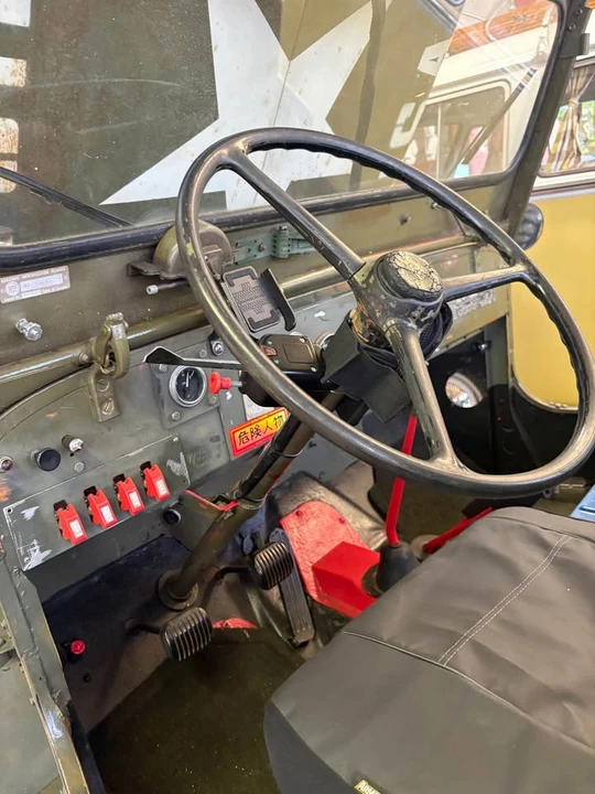 1962 Jeep Willys Pickup - Image 5 of 8