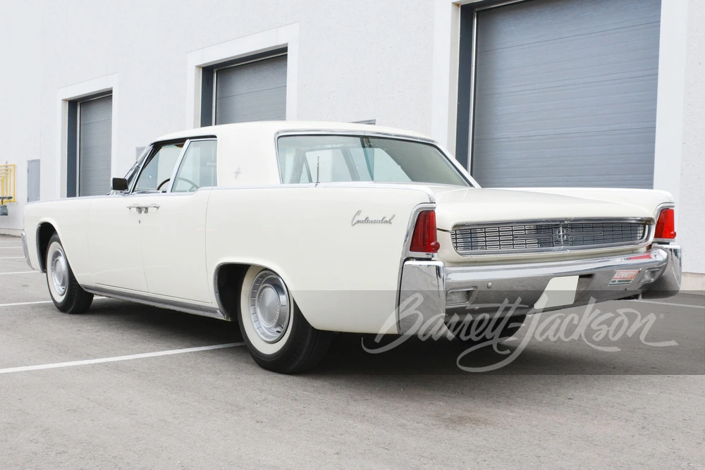 1962 Lincoln Continental 4th Gen - Image 14 of 15