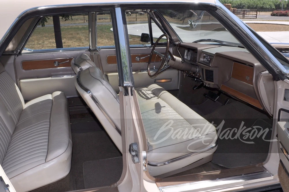 1962 Lincoln Continental 4th Gen - Image 3 of 13