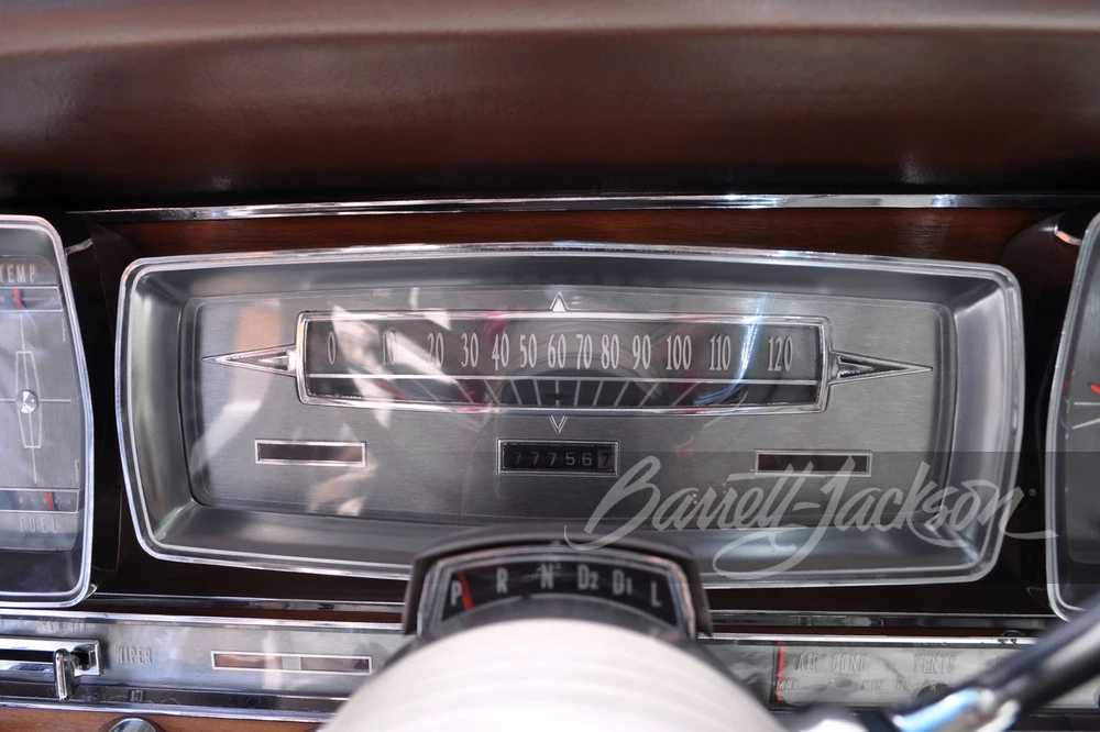 1962 Lincoln Continental 4th Gen - Image 10 of 13