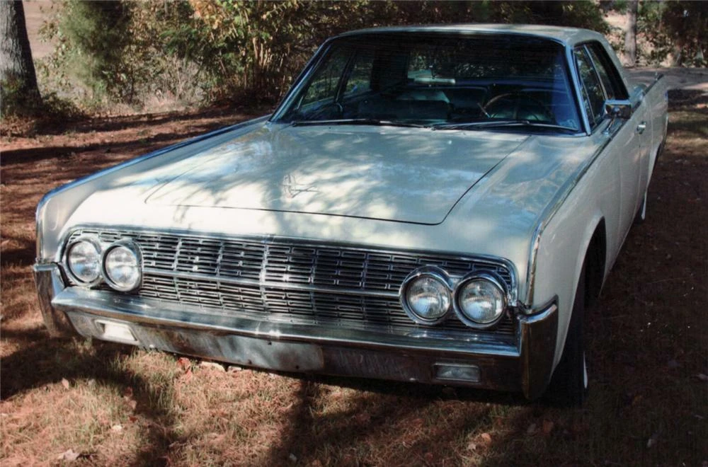 1962 Lincoln Continental 4th Gen - Image 2 of 3