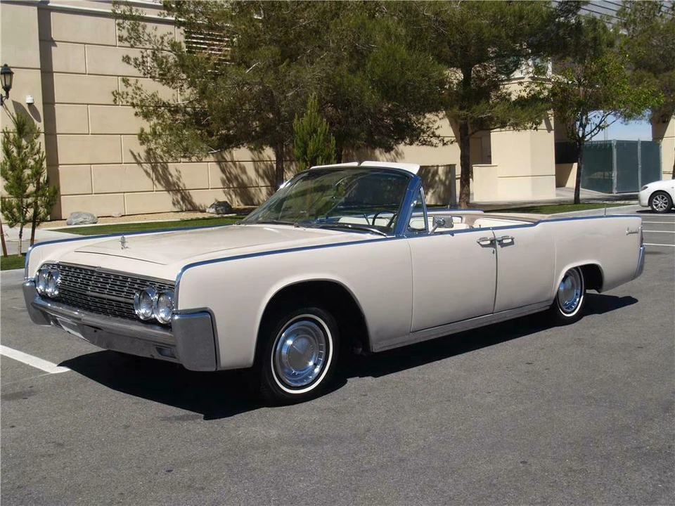 1962 Lincoln Continental 4th Gen - Image 2 of 5