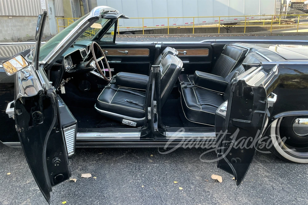 1962 Lincoln Continental 4th Gen - Image 10 of 12
