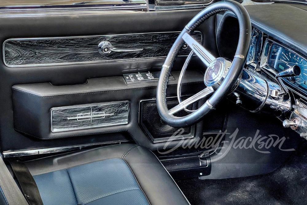 1962 Lincoln Continental 4th Gen - Image 9 of 31