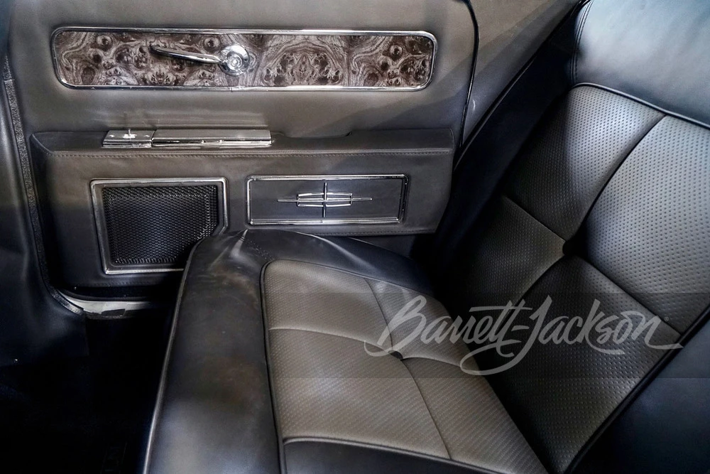 1962 Lincoln Continental 4th Gen - Image 9 of 31