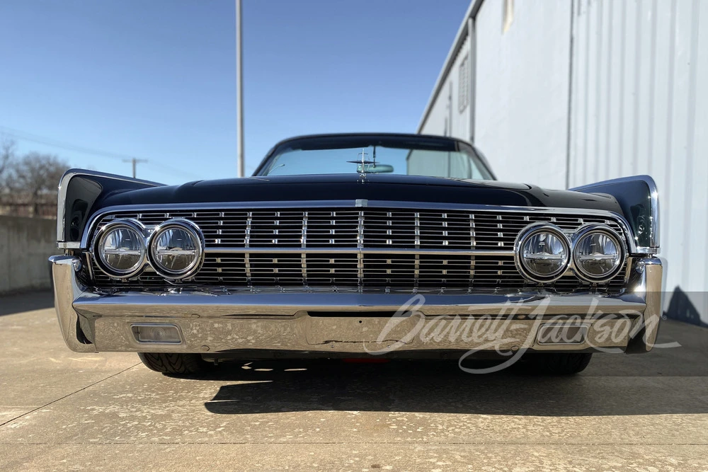 1962 Lincoln Continental 4th Gen - Image 14 of 17