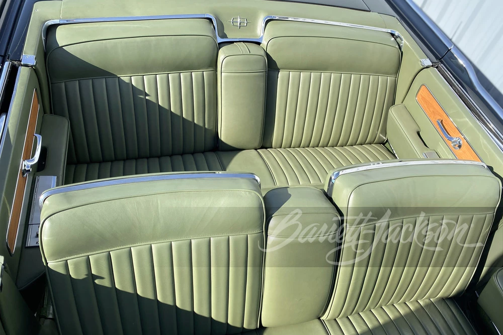 1962 Lincoln Continental 4th Gen - Image 8 of 17