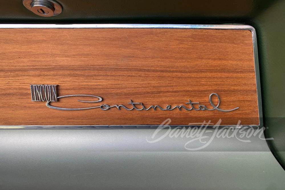 1962 Lincoln Continental 4th Gen - Image 9 of 17