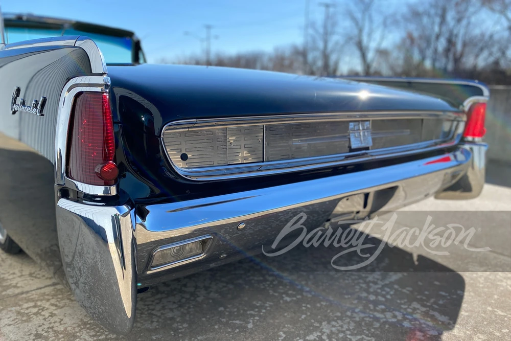 1962 Lincoln Continental 4th Gen - Image 13 of 17