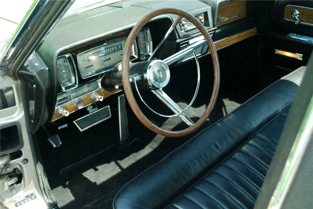 1962 Lincoln Continental 4th Gen - Image 4 of 4