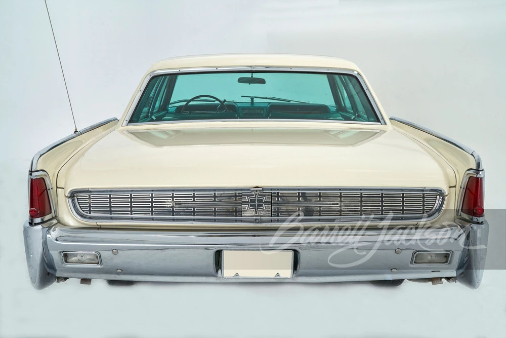 1962 Lincoln Continental 4th Gen - Image 12 of 18