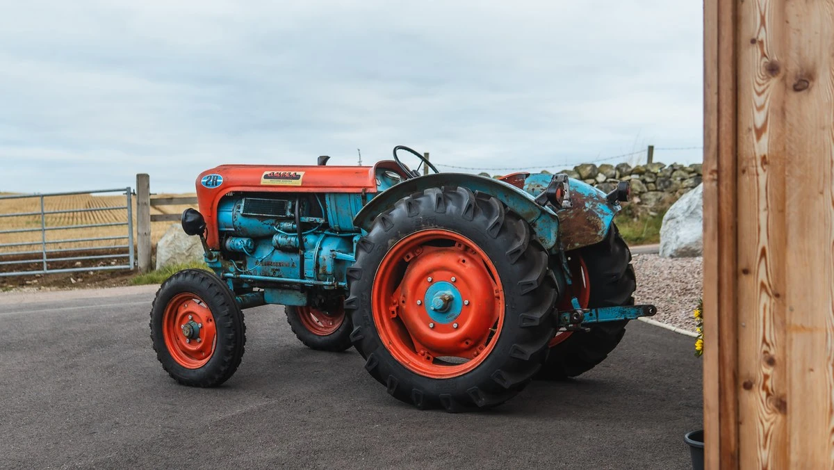 1950 Lamborghini Tractors - Image 6 of 30