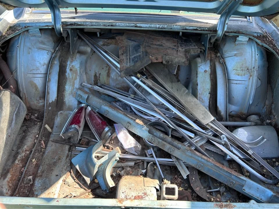 1962 Lincoln Continental 4th Gen - Image 9 of 9