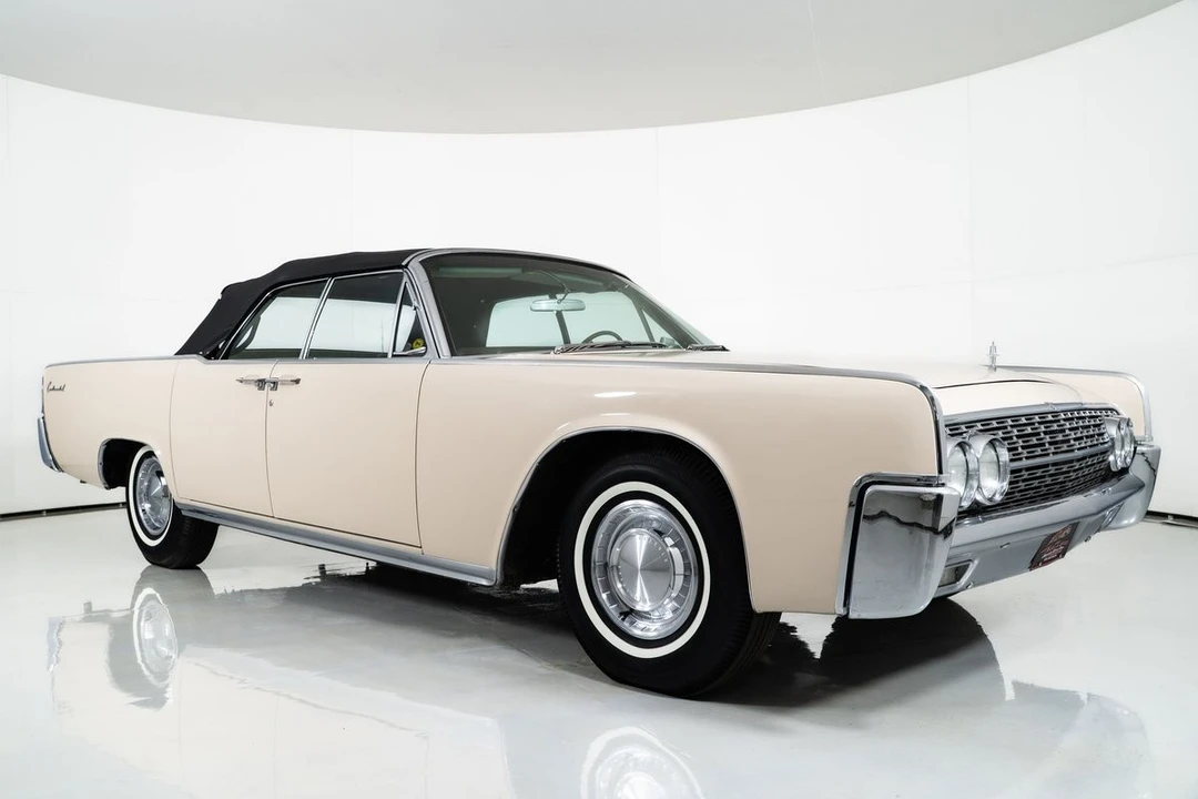 1962 Lincoln Continental 4th Gen - Image 16 of 21