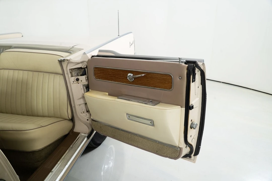 1962 Lincoln Continental 4th Gen - Image 20 of 21