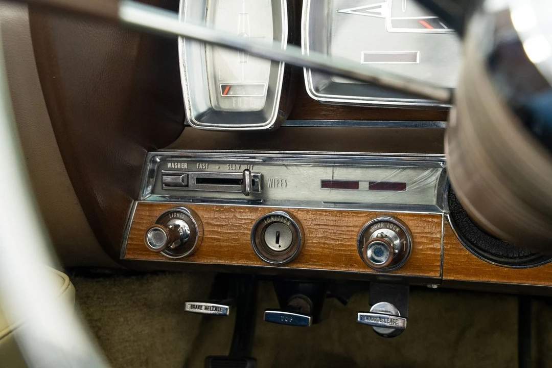 1962 Lincoln Continental 4th Gen - Image 29 of 31
