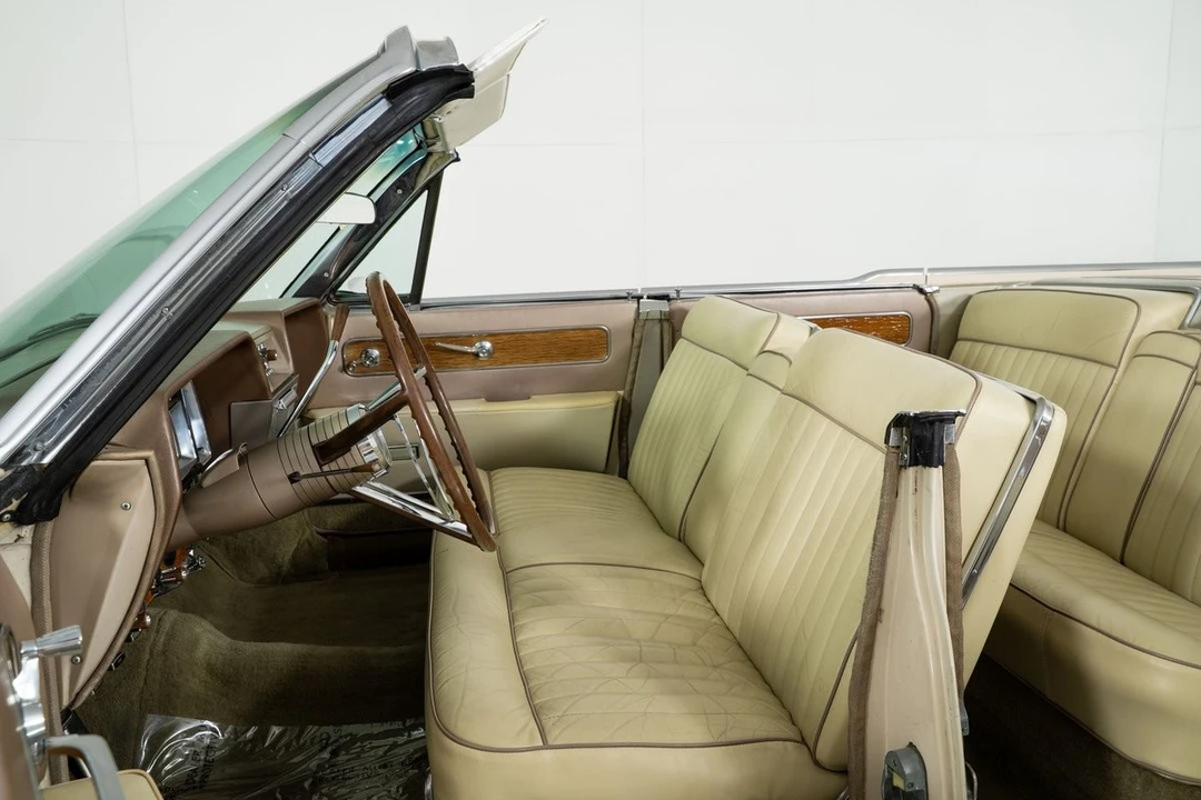 1962 Lincoln Continental 4th Gen - Image 22 of 31