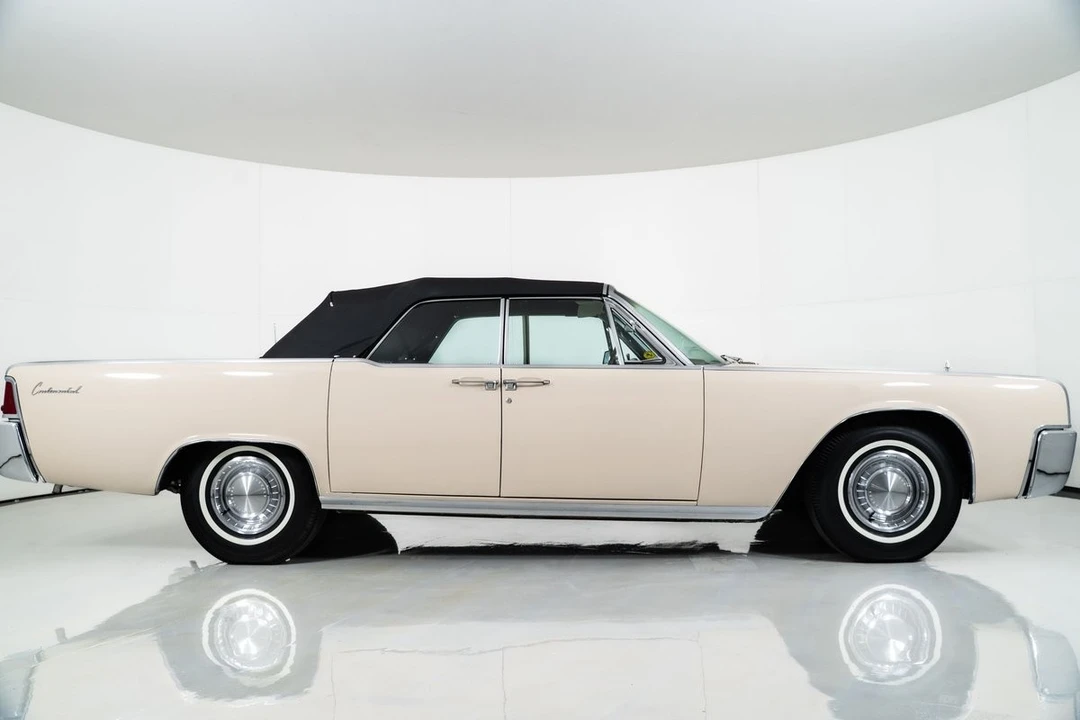 1962 Lincoln Continental 4th Gen - Image 15 of 21