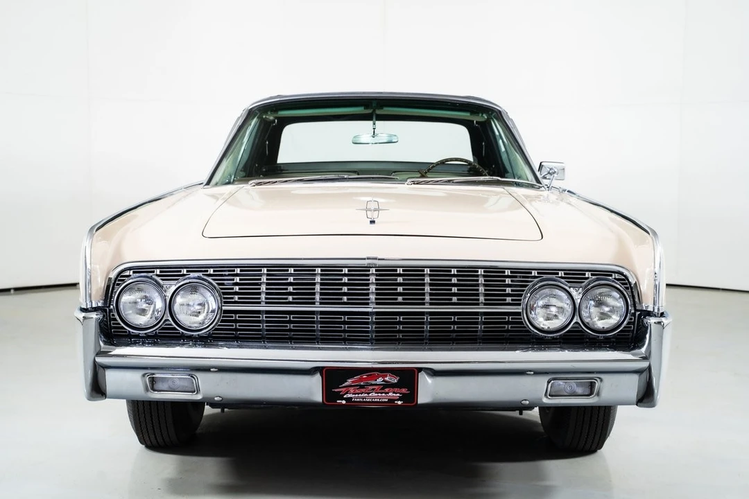 1962 Lincoln Continental 4th Gen - Image 4 of 12