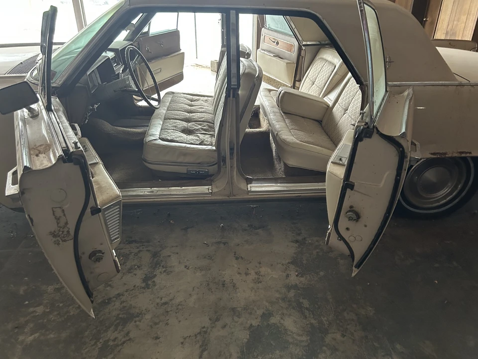 1962 Lincoln Continental 4th Gen - Image 7 of 20