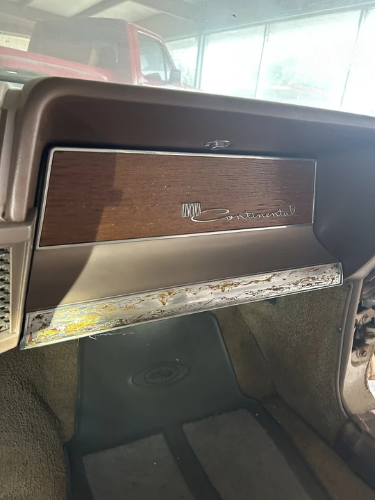 1962 Lincoln Continental 4th Gen - Image 11 of 20