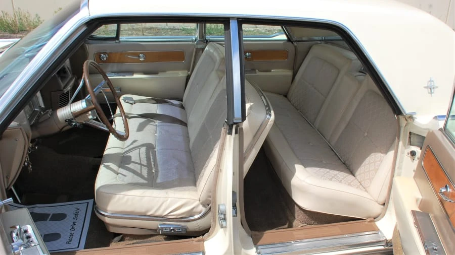 1962 Lincoln Continental 4th Gen - Image 7 of 12