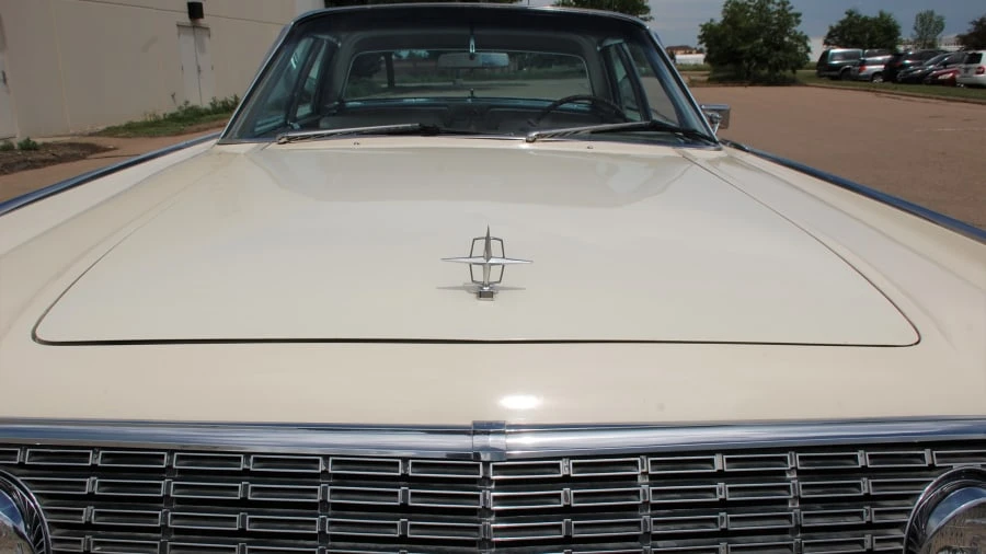 1962 Lincoln Continental 4th Gen - Image 11 of 12