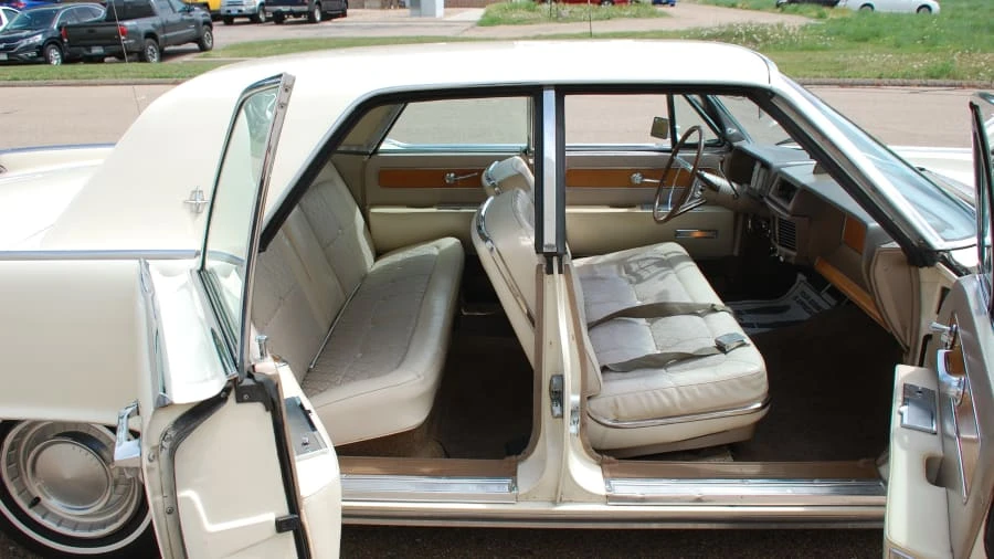 1962 Lincoln Continental 4th Gen - Image 6 of 12
