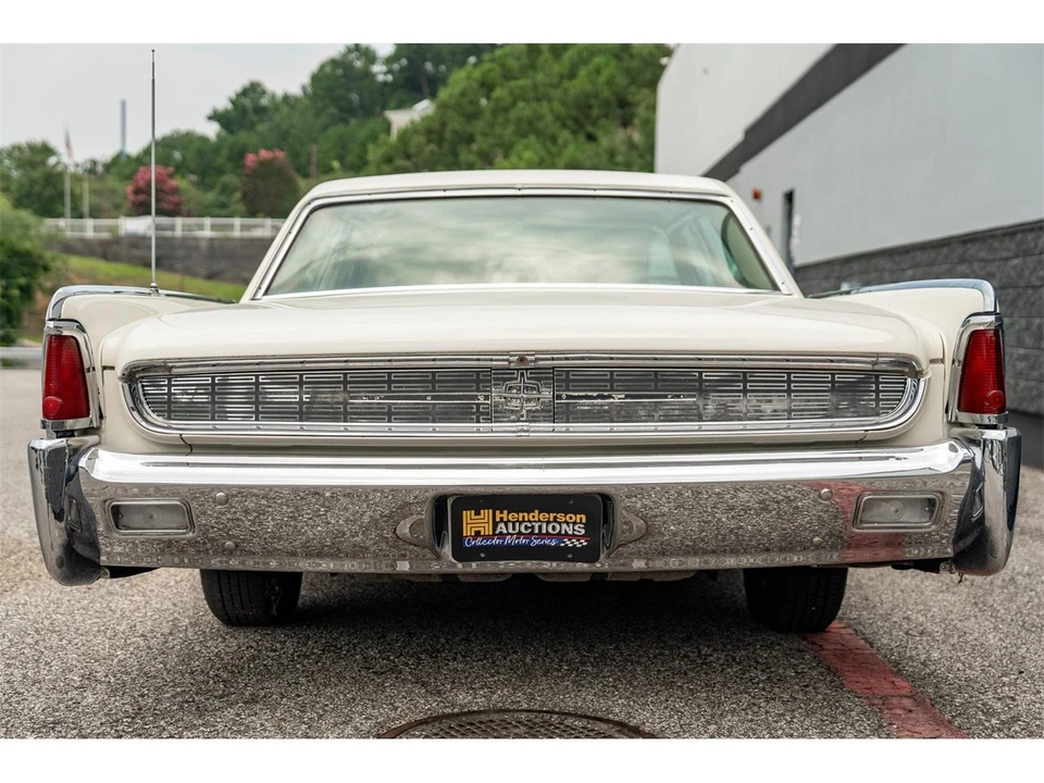 1962 Lincoln Continental 4th Gen - Image 6 of 31
