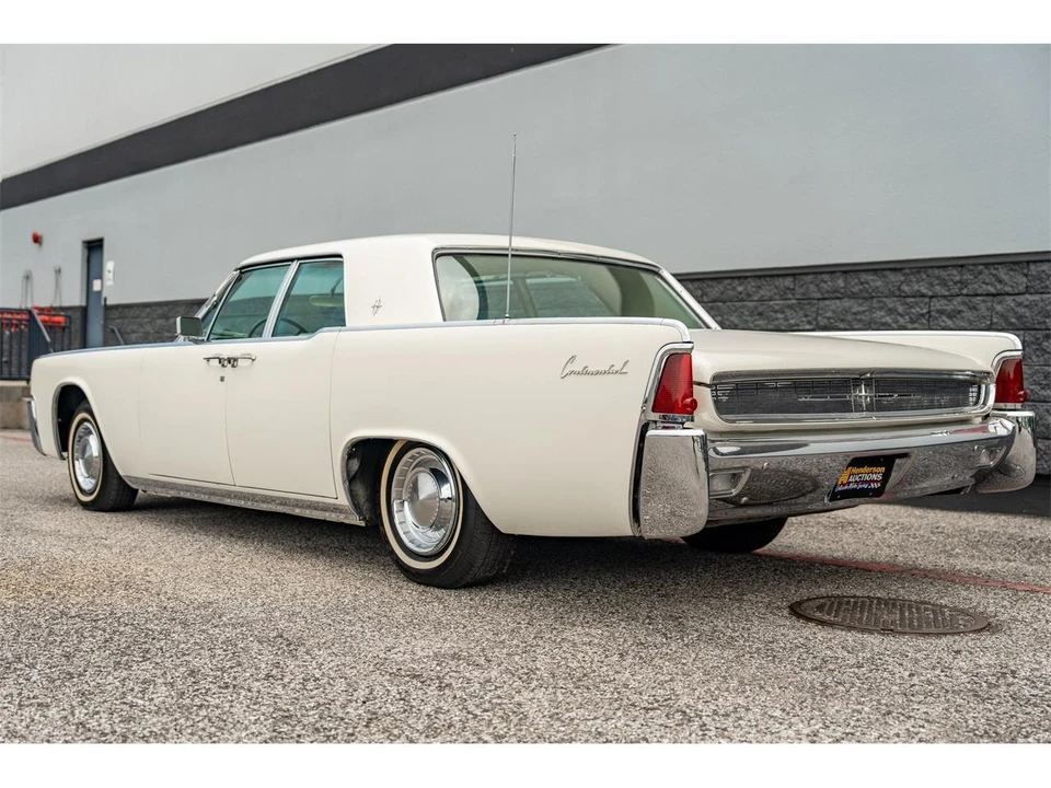 1962 Lincoln Continental 4th Gen - Image 7 of 31