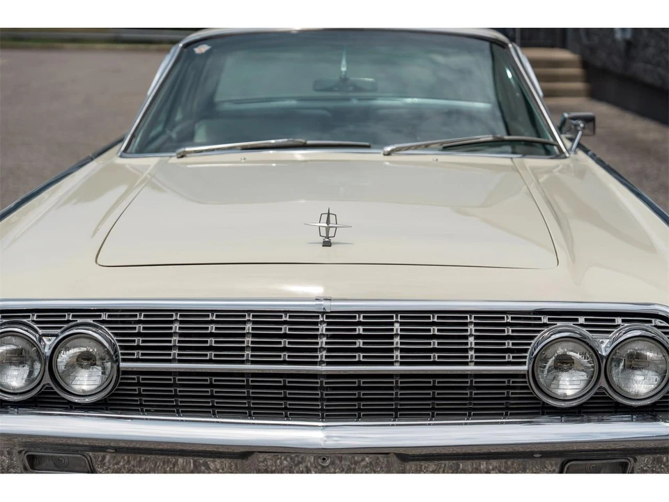 1962 Lincoln Continental 4th Gen - Image 25 of 31