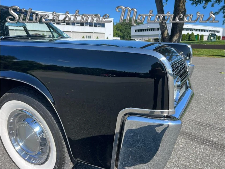 1962 Lincoln Continental 4th Gen - Image 14 of 31