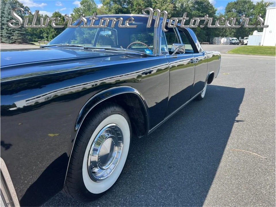 1962 Lincoln Continental 4th Gen - Image 11 of 31