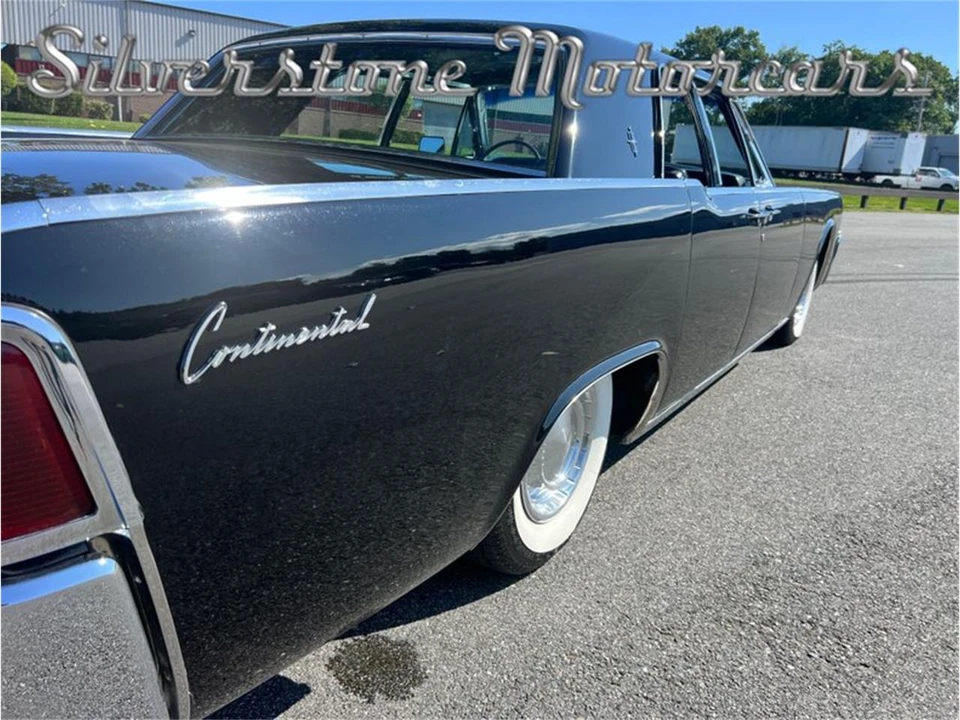 1962 Lincoln Continental 4th Gen - Image 19 of 31