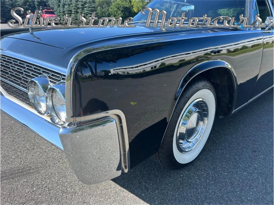 1962 Lincoln Continental 4th Gen - Image 12 of 31
