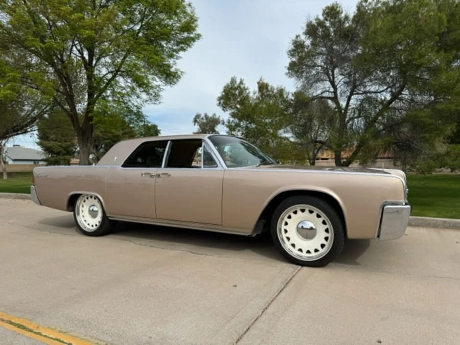 1962 Lincoln Continental 4th Gen - Image 2 of 14