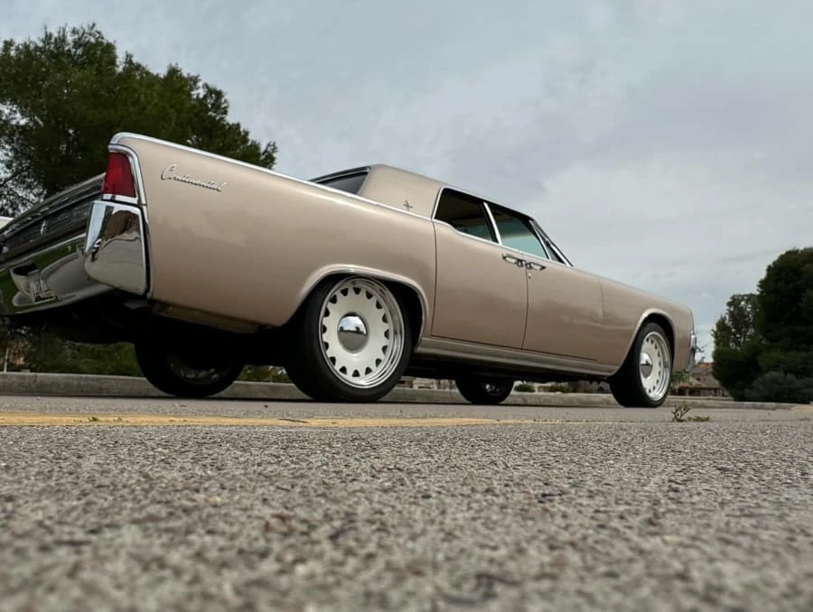 1962 Lincoln Continental 4th Gen - Image 10 of 14