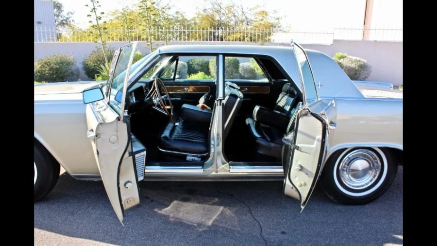 1962 Lincoln Continental 4th Gen - Image 6 of 12
